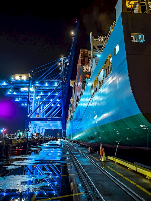 Port crane equipment