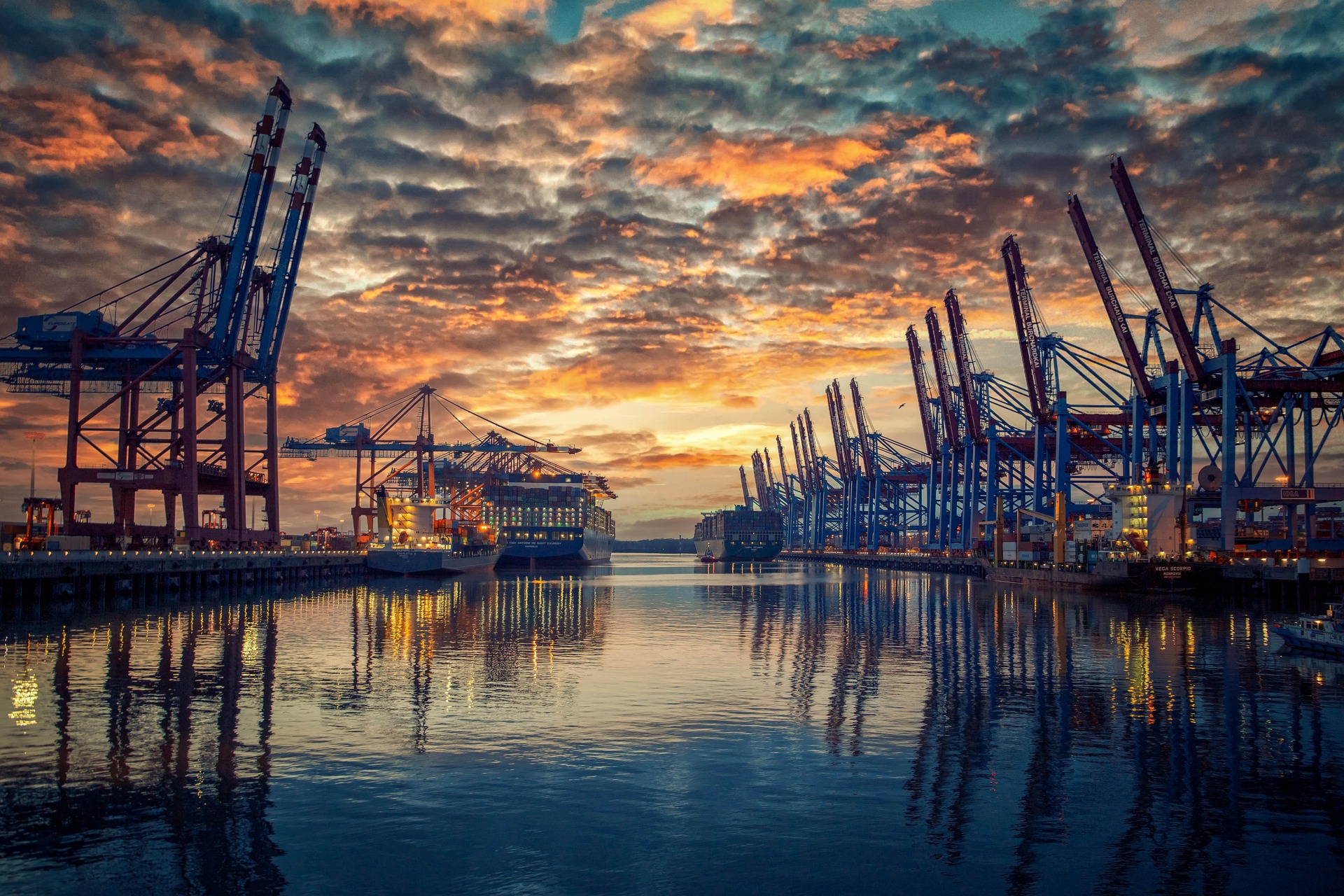 Container terminal infrastructure