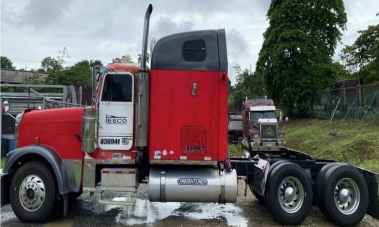 Commercial transport vehicle